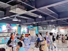-极限PLAY运动娱乐新世界·团建派对潮玩休闲馆·室内蹦极高空游乐园
