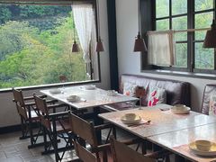 靠窗位-素描餐厅(灵隐天竺店)