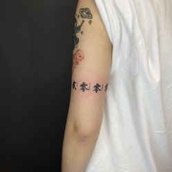 -刺客纹画纹身·洗纹身·穿孔饰品