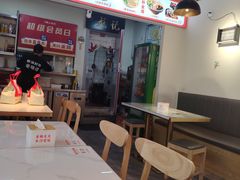 -湘人龙记老长沙米粉(华普国际大厦店)