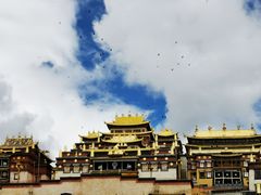 -噶丹松赞林寺
