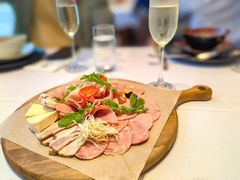 -马克西姆俄罗斯餐厅(通亚街店)