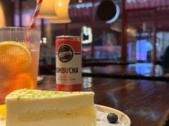 -Brut Eatery Wine Bar & Restaurant (建国东路店)