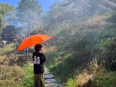 -雪山彩虹谷景区