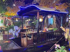 -城墙拐拐火锅(三峡广场黑金冠店)