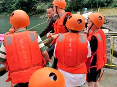 -安吉龙王山峡谷漂流