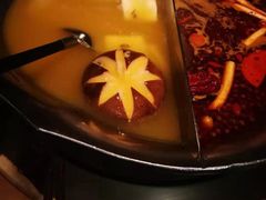 红颜花胶鸡锅-湊湊火锅·茶憩(杭州湖滨银泰in77店)