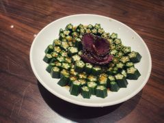 黑椒牛肉拼秋葵-将相和·海鲜蒸饺大连菜