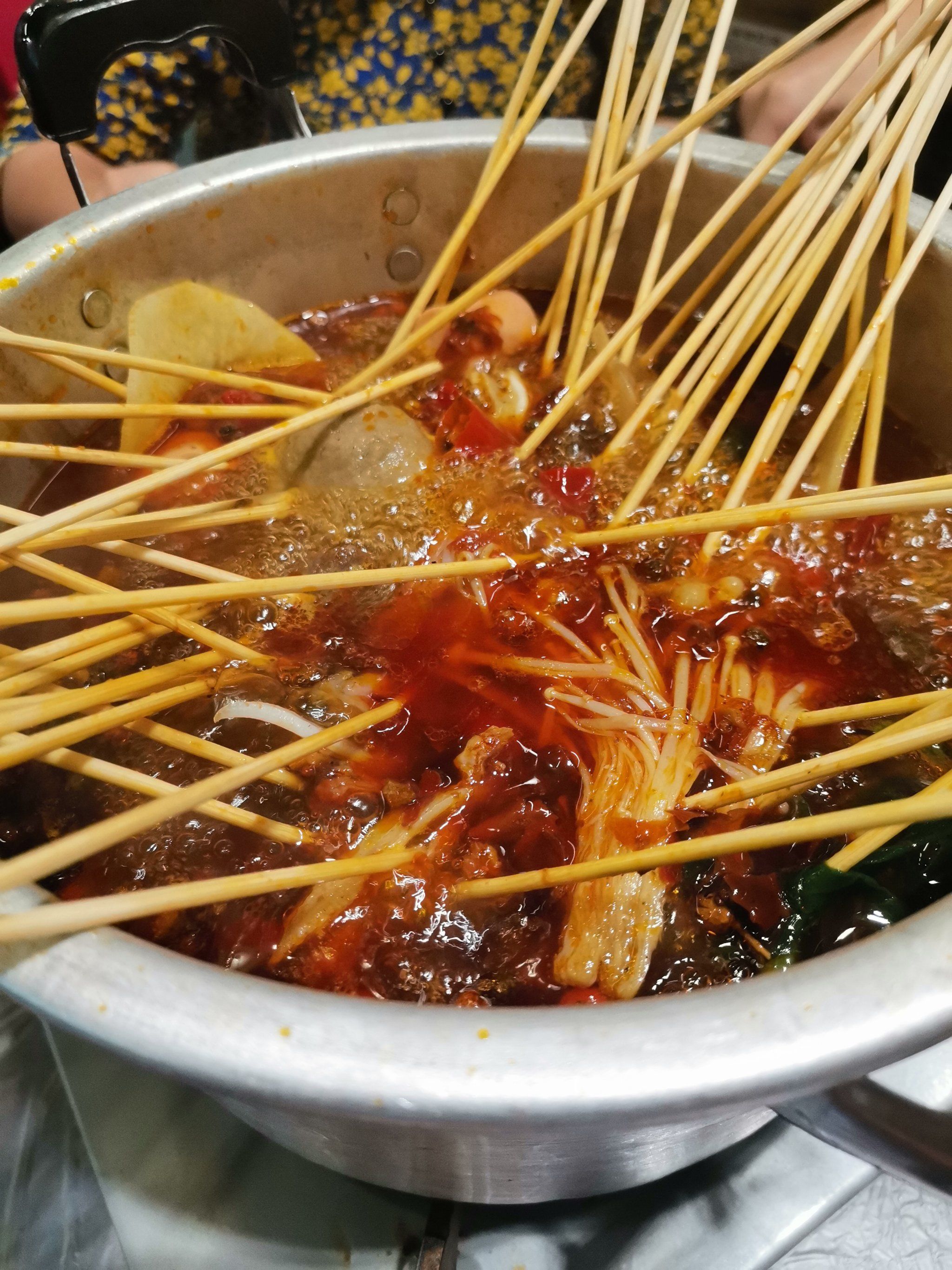 老成都串串香!还有盖碗茶