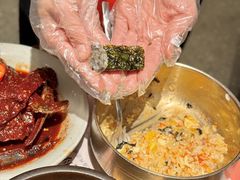 -草家酱蟹炭火烤肉店(珲春南路一店)