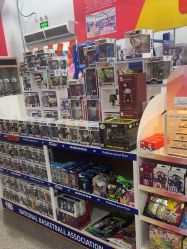 -逝水玩具折扣店