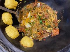 -哈尔滨烧烤·山河村铁锅炖(交大店)