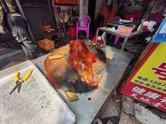 -黄记四更烤乳猪店