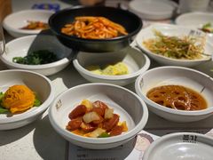 餐前小菜-本家韩国烤肉(青岛万象城店)