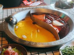 -山悦里 山野·鲜火锅(罗斯福广场店)
