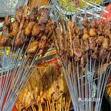 逛完陕历博必吃这家烤肉，一元1️⃣串十年不涨价