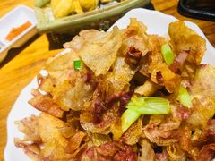 -老滇山寨•云南特色菜•地方菜•民族风情歌舞表演(金碧店)