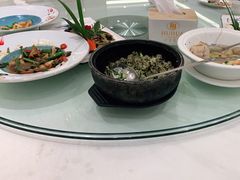 -沪华海鲜大酒楼(南汇店)