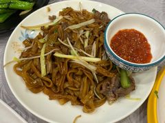 干炒牛河-粤·向群饭店(龙津东路总店)