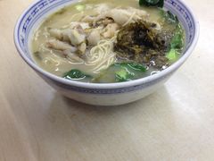-明呈黄鱼面馆(斜土路店)