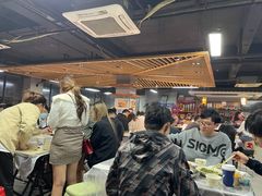 等位区-小民大排档(光谷店)