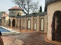 -泉城欧乐堡戏水湾艺术养生温泉