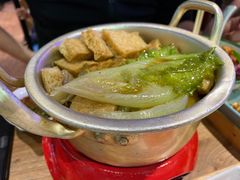 素卤锅-怪噜范·老贵阳街头名小吃(数博万达店)