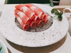 黑猪梅花肉-四季缤纷椰子鸡(德思勤店)