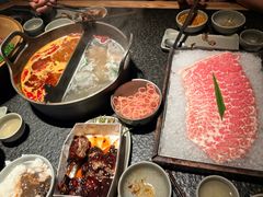 -三出山火锅(南京万象天地店)