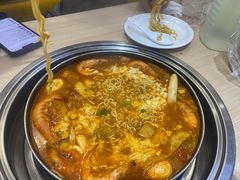 -三清洞摩西韩式年糕火锅(威高广场店)