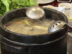 -鲁朗纳麦石锅鸡庄园