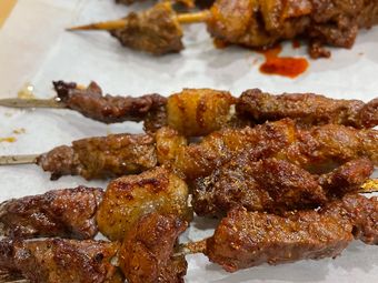 共为您找到1543个羊肉串羊肉串外卖相关商户