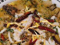 -渔语鱼酸菜鱼新川菜(来福士店)