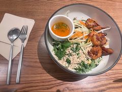 泰式大虾泰碗配辣味青汁-Wagas沃歌斯(枫蓝国际店)