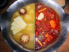 红颜花胶鸡锅-湊湊火锅·茶憩(杭州湖滨银泰in77店)