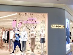 -杭州西湖银泰百货
