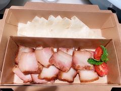 茴香碳烤花猪肉-佬麻雀·剁椒鱼头(京基KK One店)