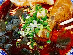 -萍记·鲜肉泡菜粉·非遗襄阳牛肉面