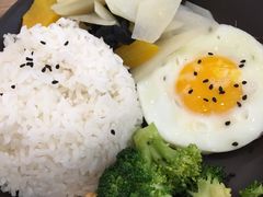 -海盗虾饭·剥好的小龙虾饭(SOHO尚都店)