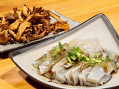 纳西鸡豆凉粉-勺子米线·云南传统小吃市集(四方街店)