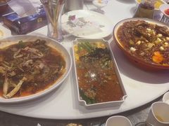 -巴特餐饮6加1音乐餐吧·新疆菜