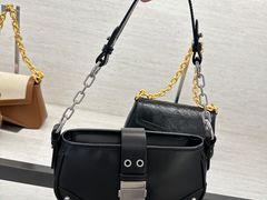 -CHARLES&KEITH(乐峰广场店)