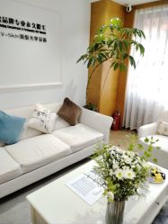 -HEYAN荷妍专业脱毛连锁机构