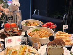-W COLLECTIVE  DESSERT SHOP
