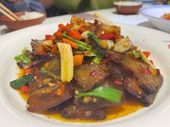 乡里腊肉-俏湘厨•地道湘菜(建华南路店)