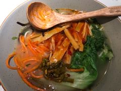 -百春原湖南牛肉粉(百联世纪店)