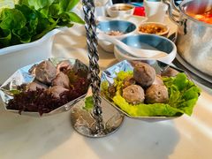 -左庭右院鲜牛肉火锅(浦江欢乐颂店)
