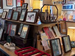 -邊城書店