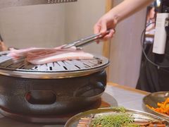 -草家酱蟹炭火烤肉店(珲春南路一店)