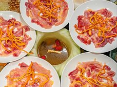 -得意咚瓜·顺德鱼生·冬瓜火锅(深圳首店)